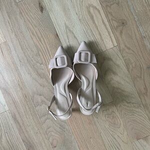 Anne Klein Elegant Cream Slingback Heels